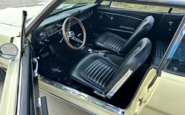 Ford-Mustang-coupe-1965-Yellow-Black-5