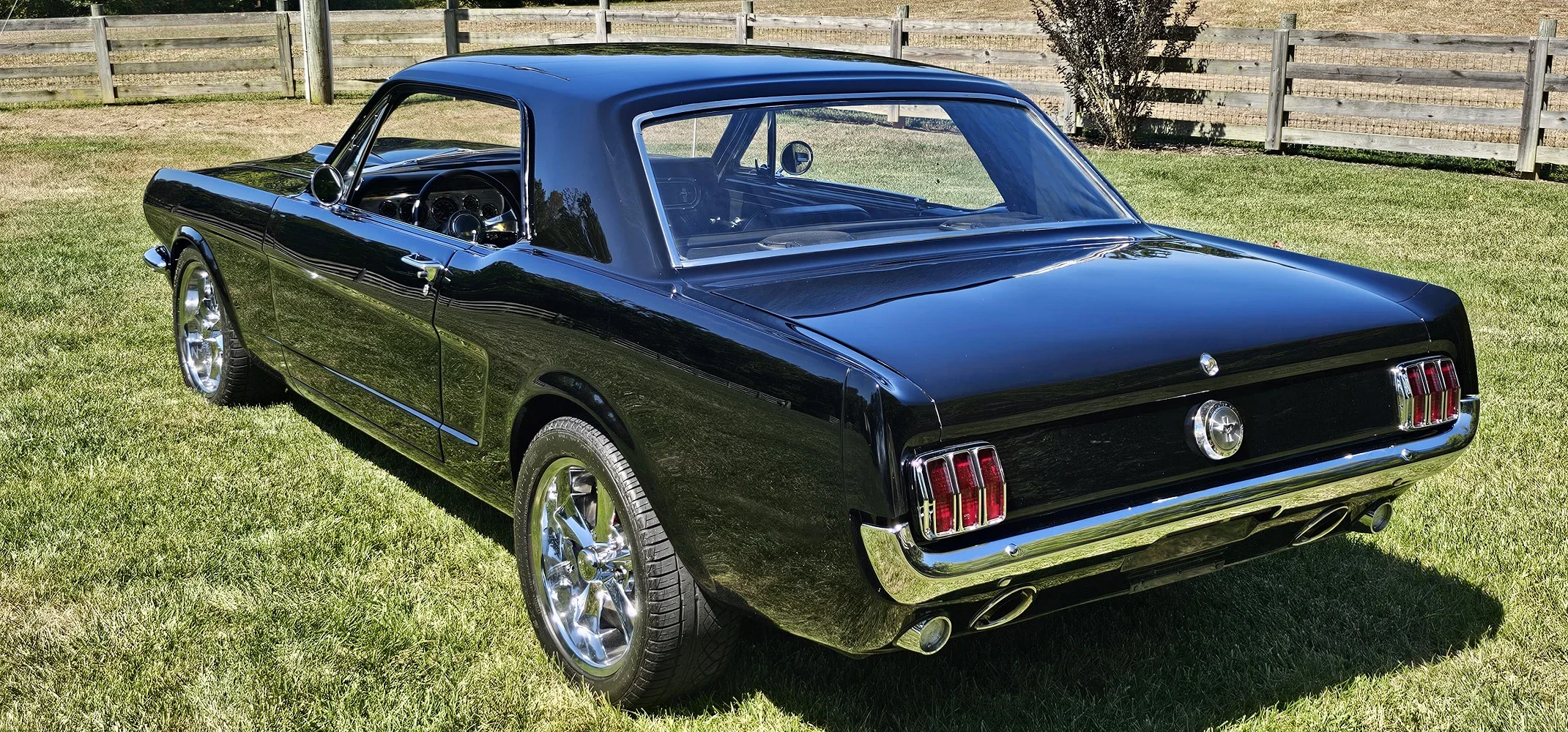 Ford-Mustang-coupe-1966-Black-Black-15