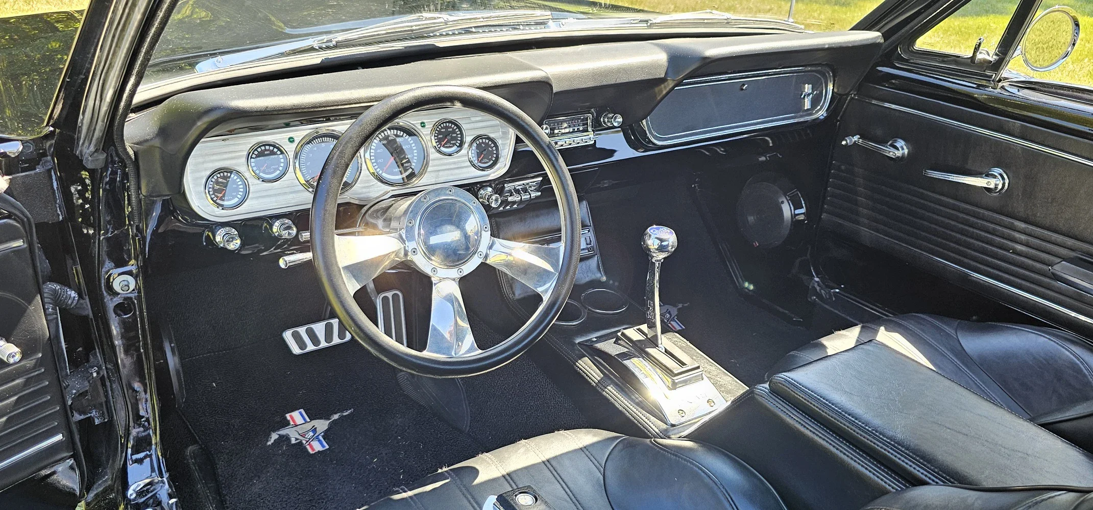 Ford-Mustang-coupe-1966-Black-Black-18