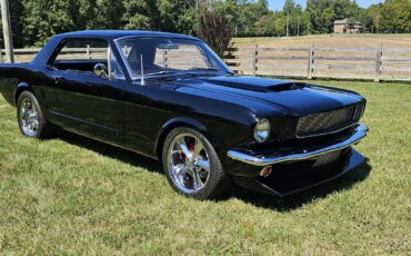 Ford-Mustang-coupe-1966-Black-Black-22