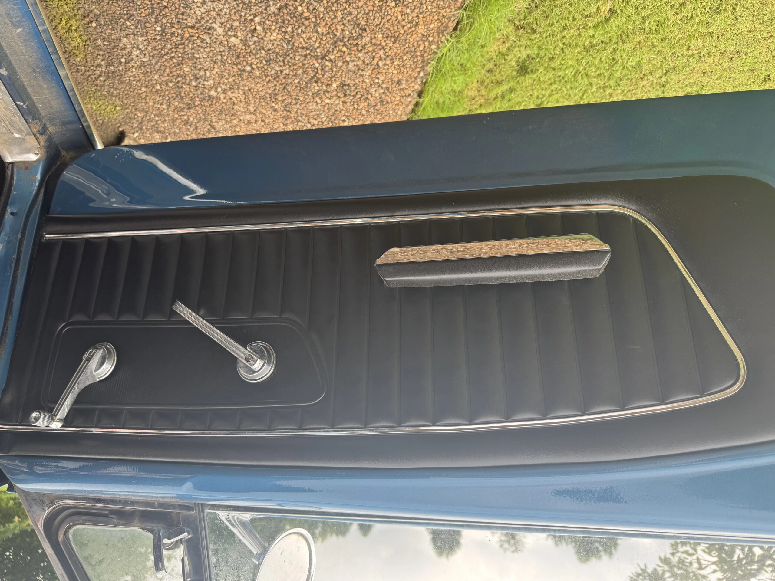 Ford-Mustang-coupe-1966-Blue-Black-1