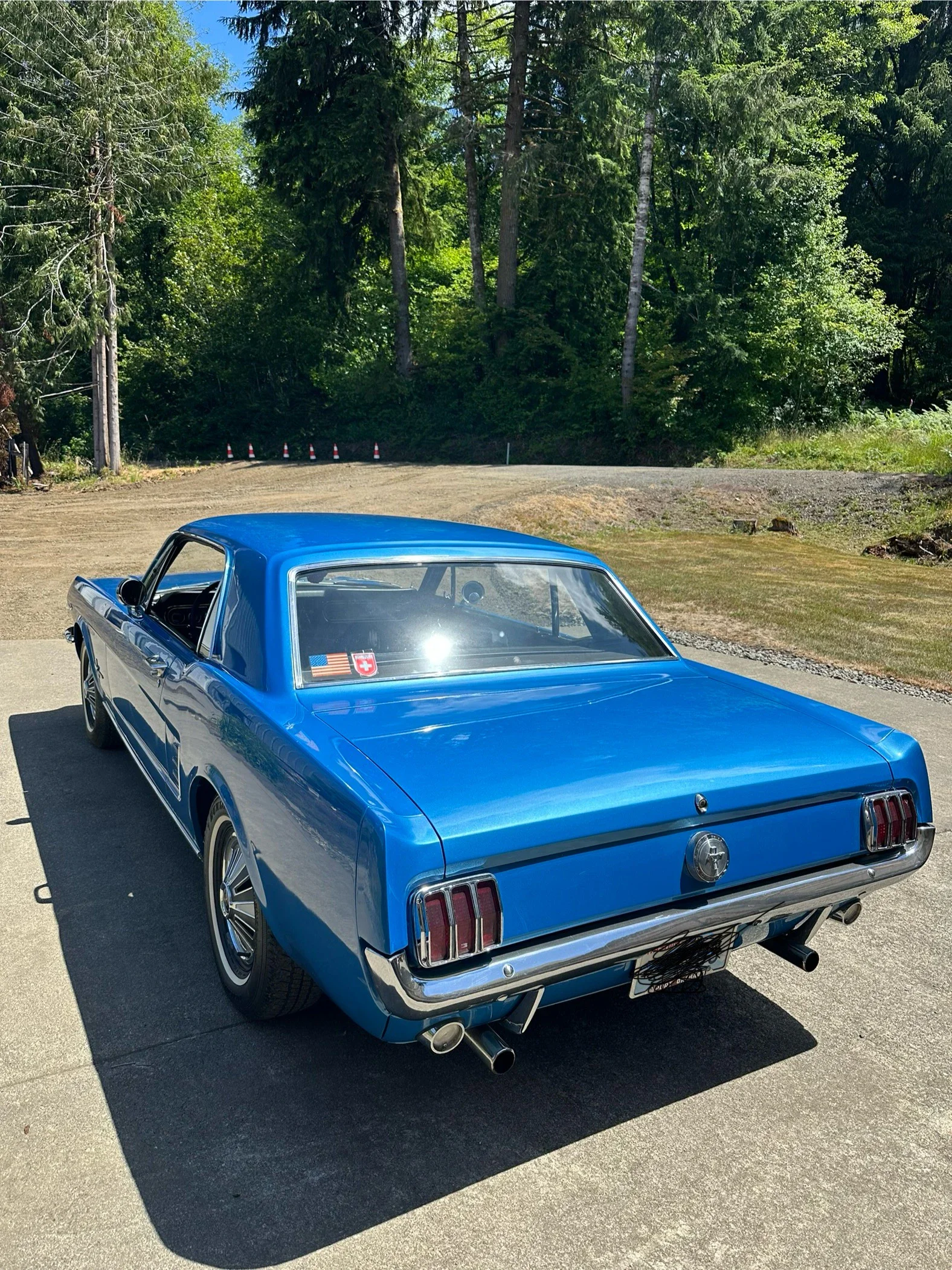 Ford-Mustang-coupe-1966-Blue-Black-10
