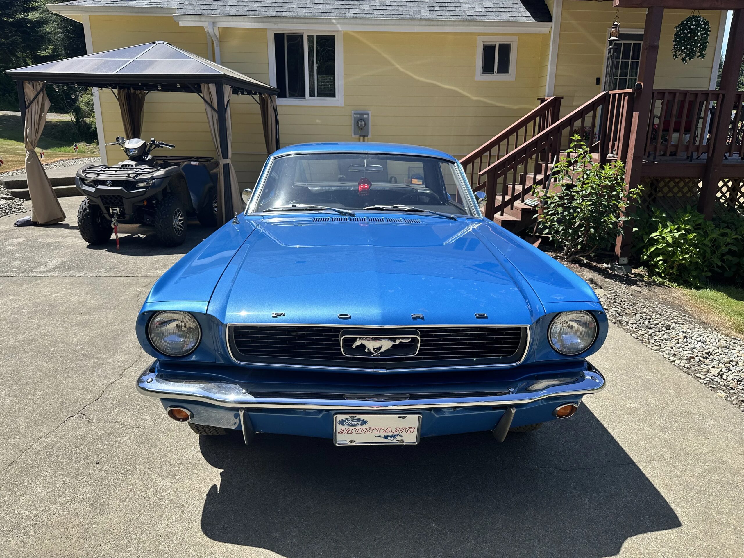 Ford-Mustang-coupe-1966-Blue-Black-12
