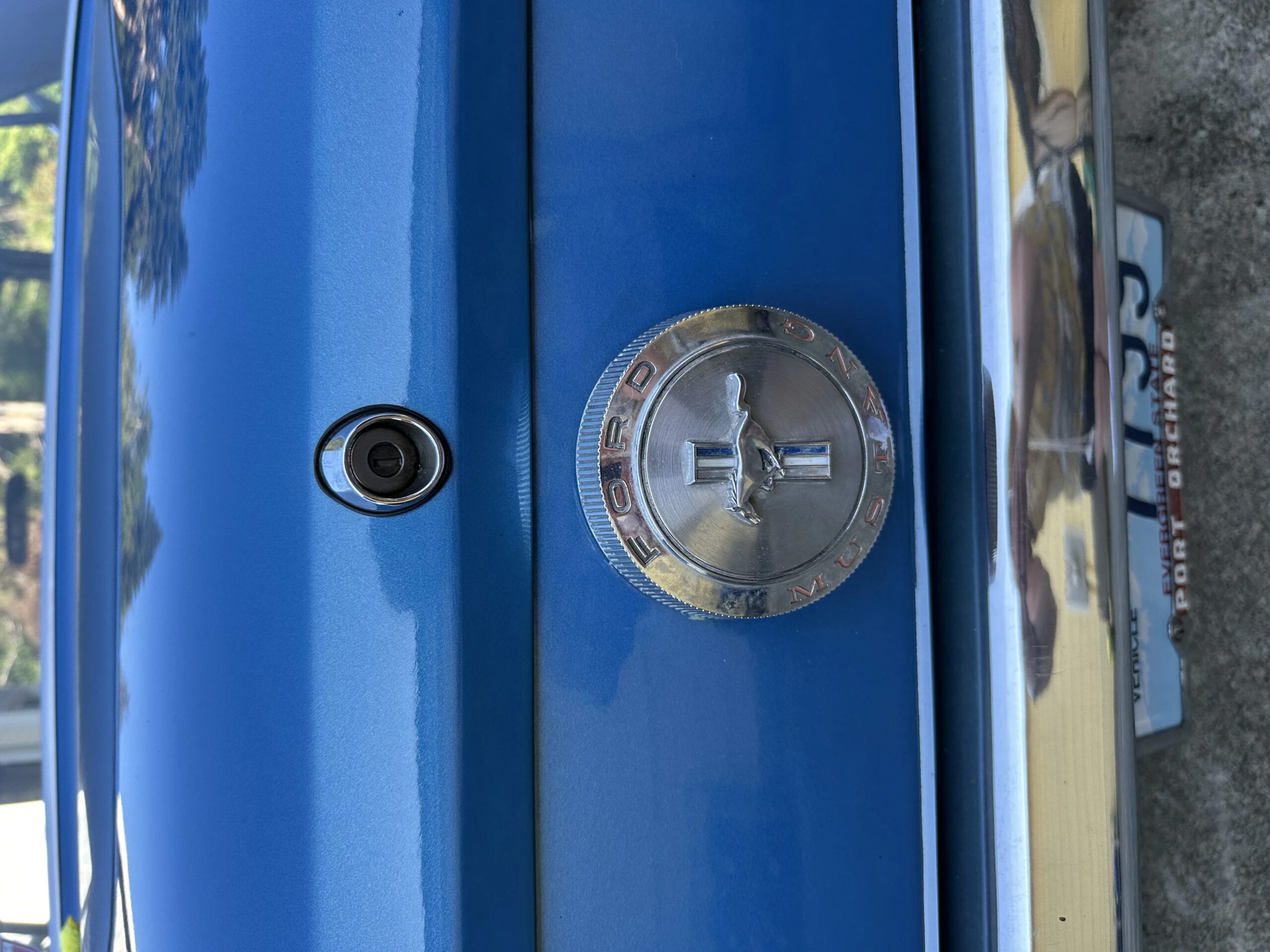 Ford-Mustang-coupe-1966-Blue-Black-13
