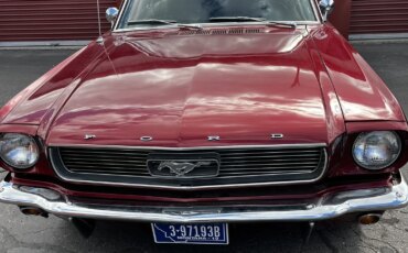Ford-Mustang-coupe-1966-Burgundy-Black-2