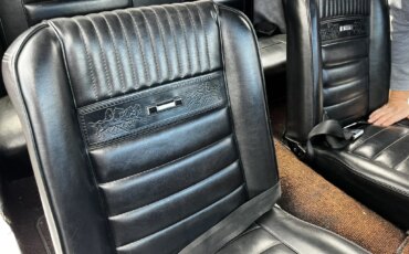 Ford-Mustang-coupe-1966-Burgundy-Black-3