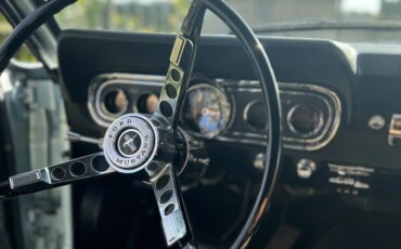 Ford-Mustang-coupe-1966-Green-Black-7