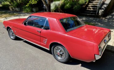 Ford-Mustang-coupe-1966-Red-Black-1