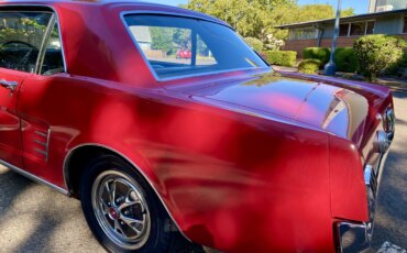 Ford-Mustang-coupe-1966-Red-Black-18