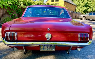 Ford-Mustang-coupe-1966-Red-Black-24