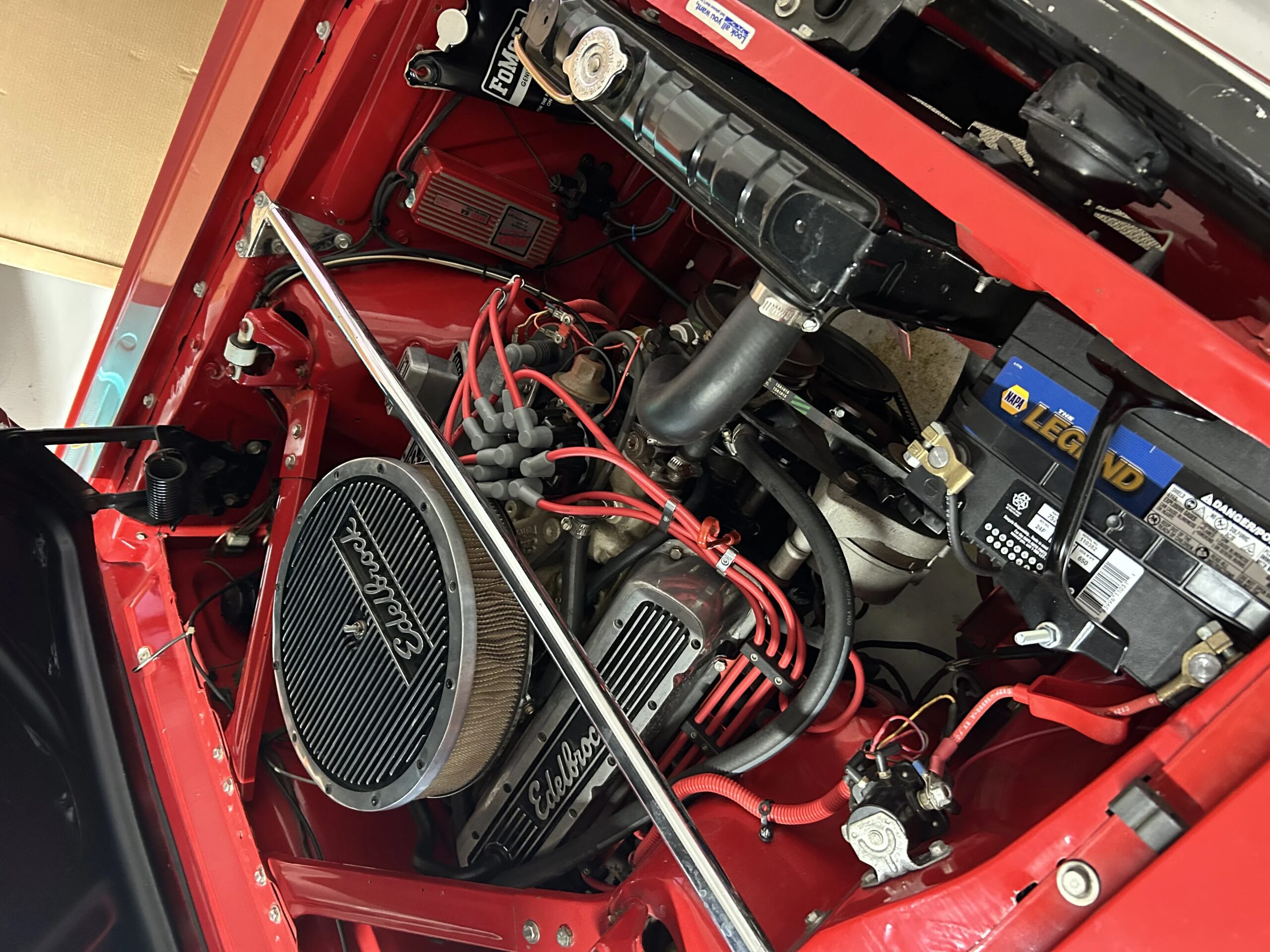 Ford-Mustang-coupe-1966-Red-Black-3