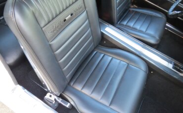 Ford-Mustang-coupe-1966-White-Black-63