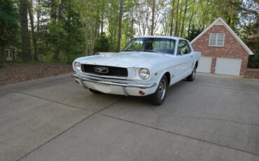Ford-Mustang-coupe-1966-White-Black-75