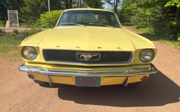 Ford-Mustang-coupe-1966-Yellow-Black-1