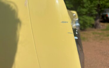 Ford-Mustang-coupe-1966-Yellow-Black-5
