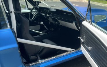 Ford-Mustang-coupe-1967-Blue-Black-4