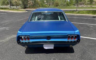 Ford-Mustang-coupe-1967-Blue-Black-7