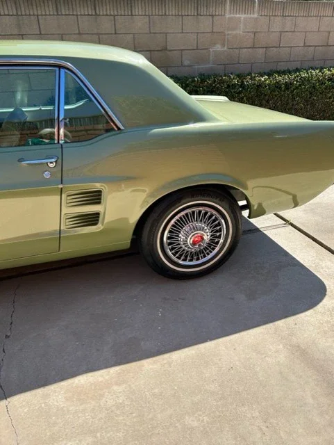 Ford-Mustang-coupe-1967-Green-Green-8