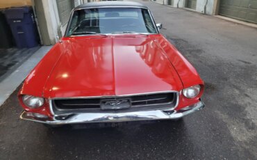 Ford-Mustang-coupe-1967-Red