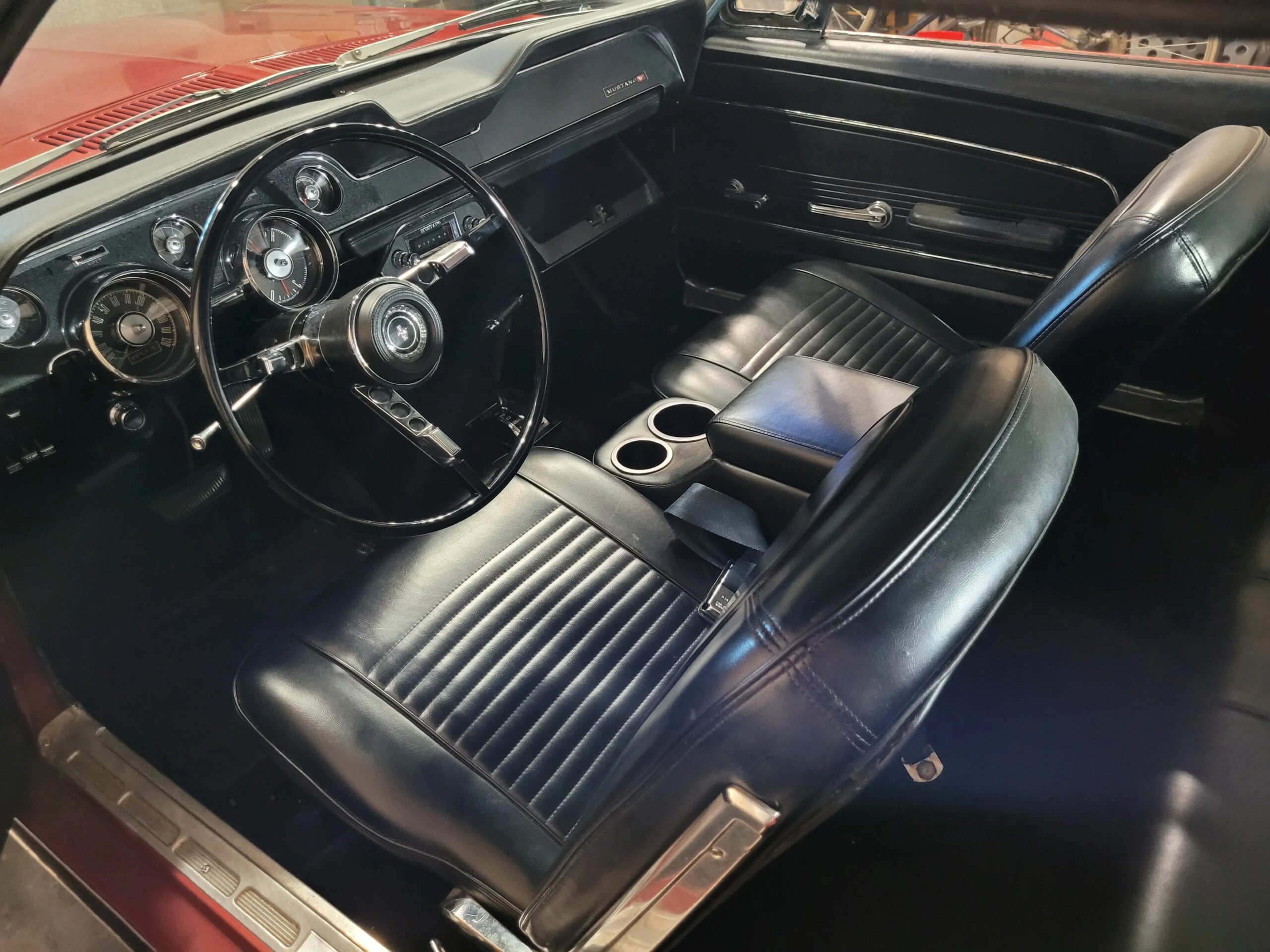 Ford-Mustang-coupe-1967-Red-5