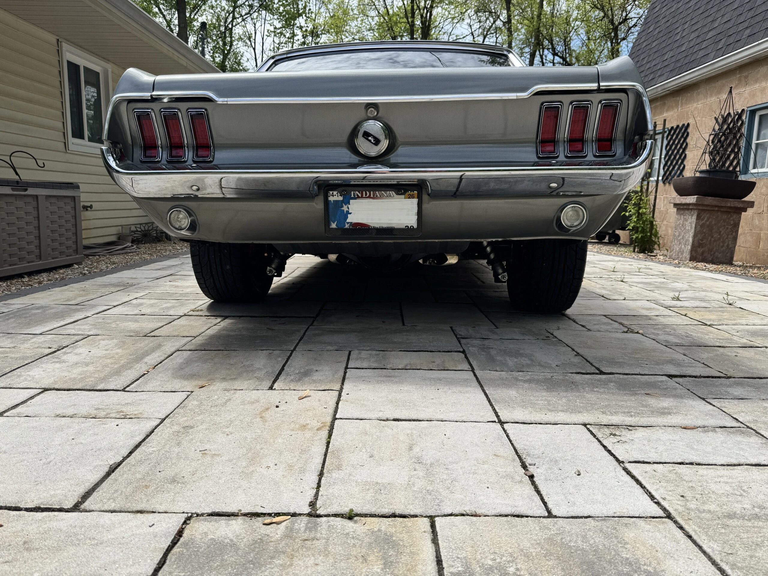 Ford-Mustang-coupe-1968-Gray-Black-10