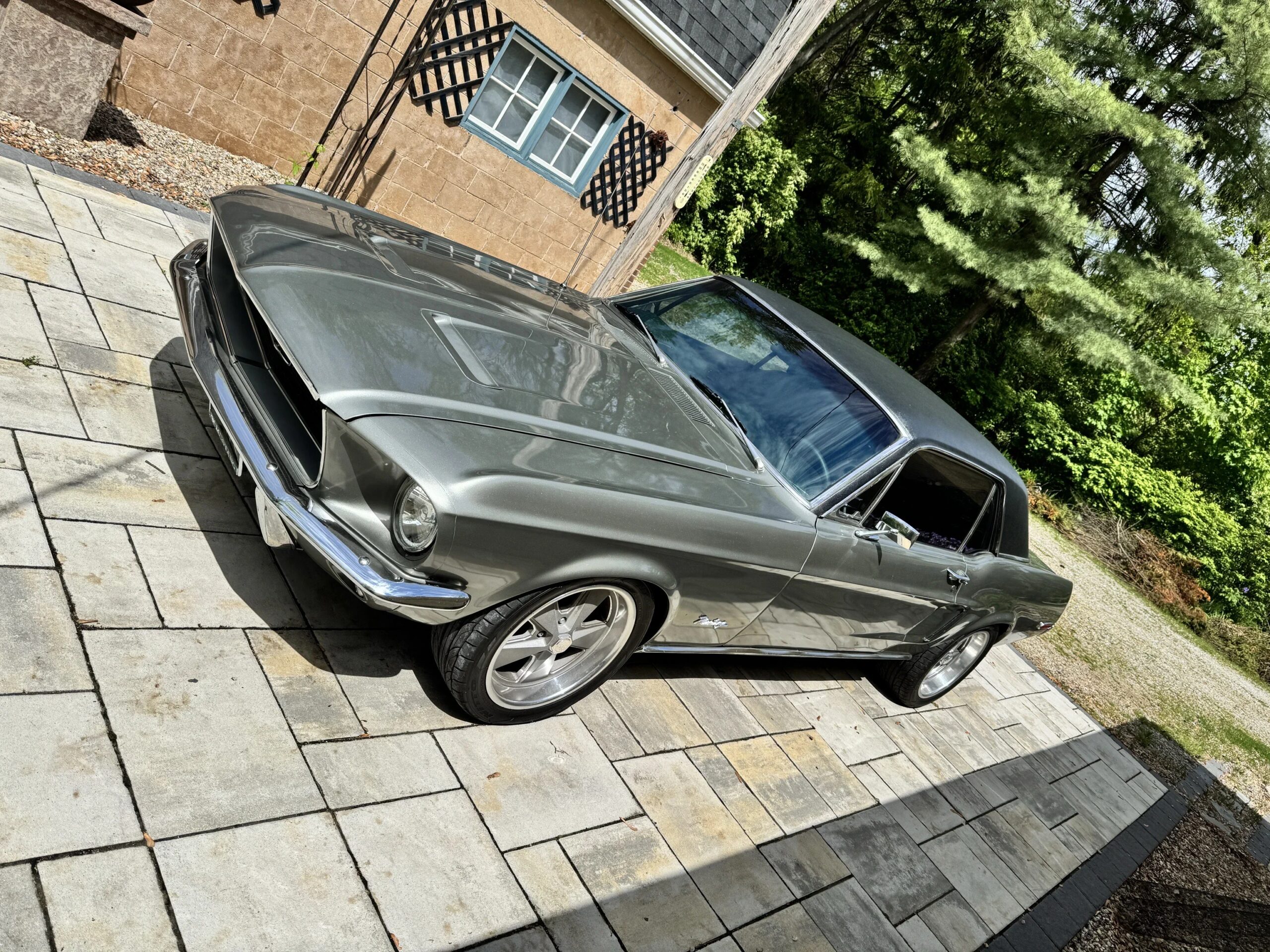 Ford-Mustang-coupe-1968-Gray-Black-12