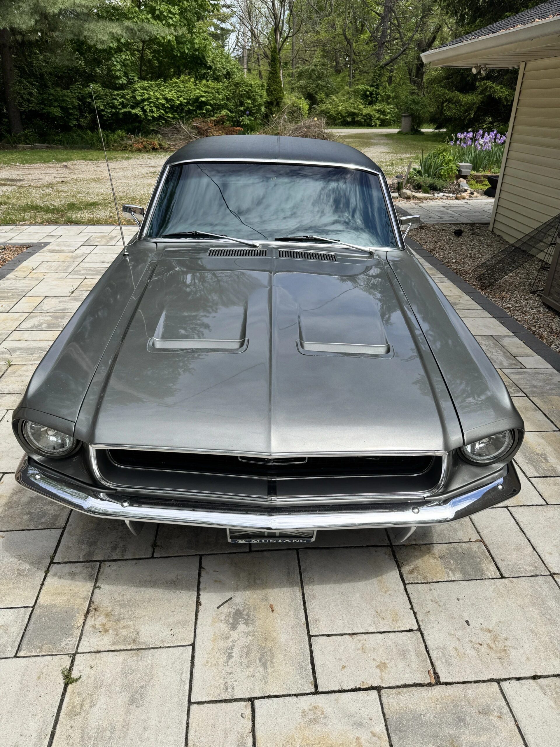 Ford-Mustang-coupe-1968-Gray-Black-7
