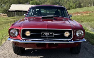 Ford-Mustang-fastback-1967-Red-Black-14