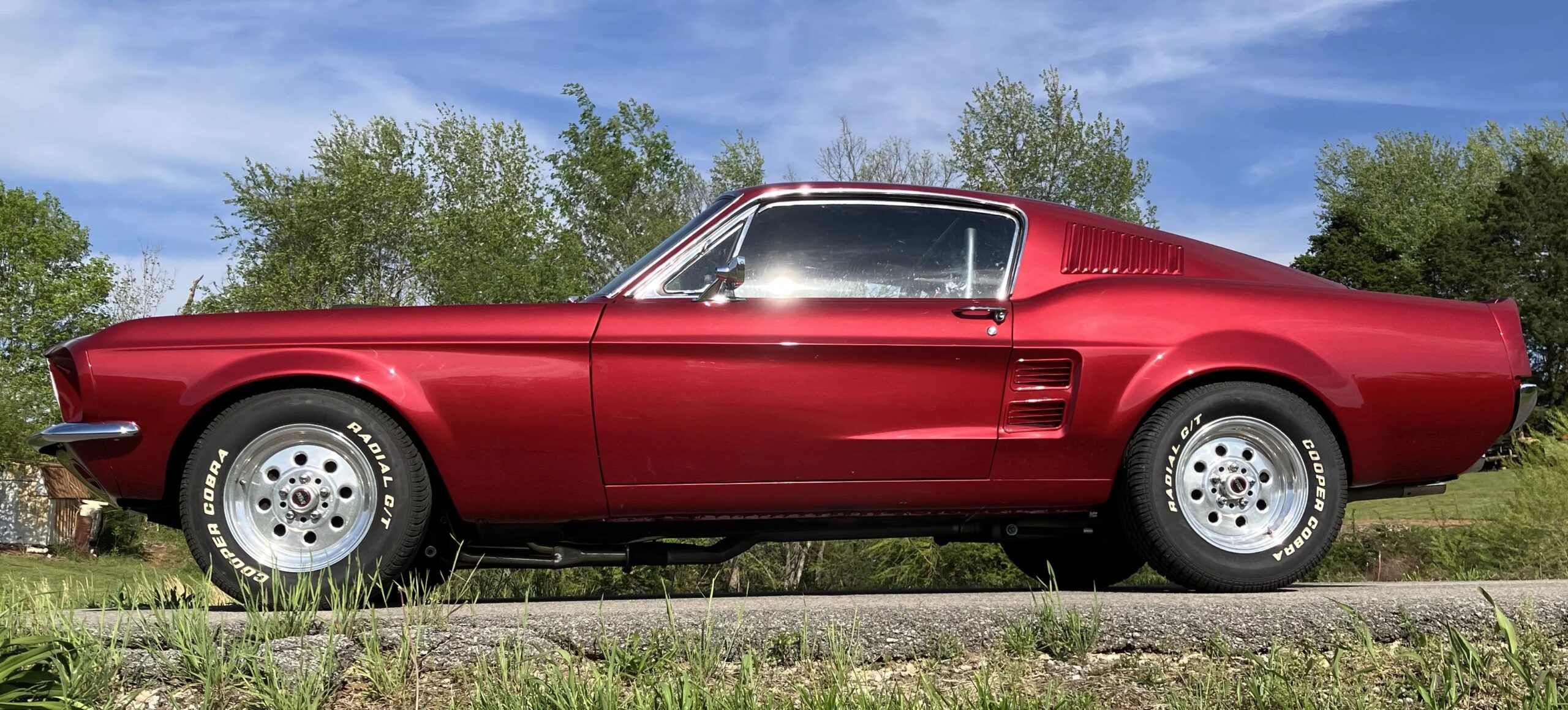 Ford-Mustang-fastback-1967-Red-Black-8