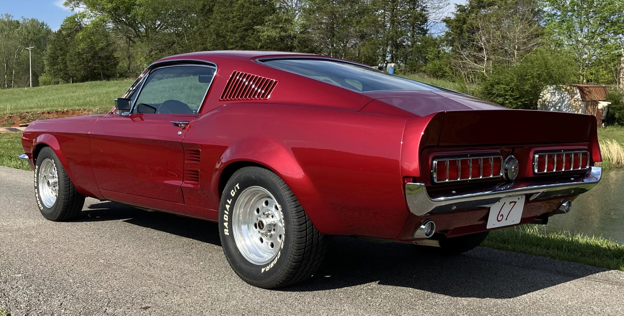 Ford-Mustang-fastback-1967-Red-Black-9
