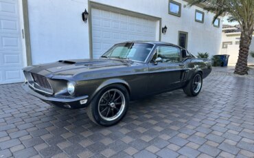 Ford-Mustang-fastback-1968-Silver-Black-11