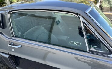 Ford-Mustang-fastback-1968-Silver-Black-20