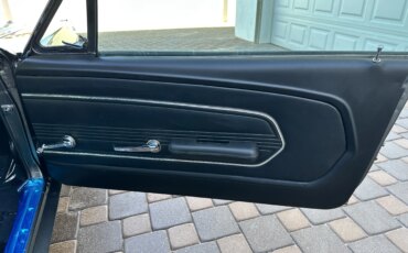 Ford-Mustang-fastback-1968-Silver-Black-21