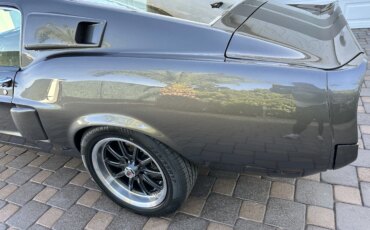 Ford-Mustang-fastback-1968-Silver-Black-29