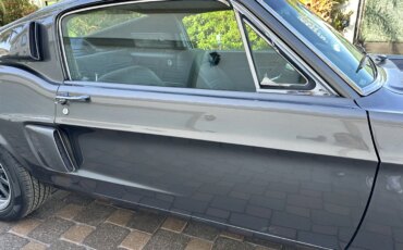 Ford-Mustang-fastback-1968-Silver-Black-30