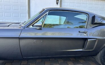 Ford-Mustang-fastback-1968-Silver-Black-32
