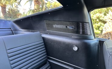 Ford-Mustang-fastback-1968-Silver-Black-35