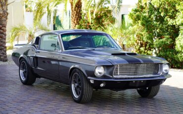 Ford-Mustang-fastback-1968-Silver-Black
