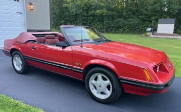 Ford-Mustang-glx-v8-convertible-1984-Red-Red-4