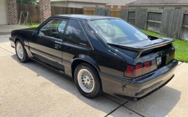Ford-Mustang-gt-1990-Black-Black-1