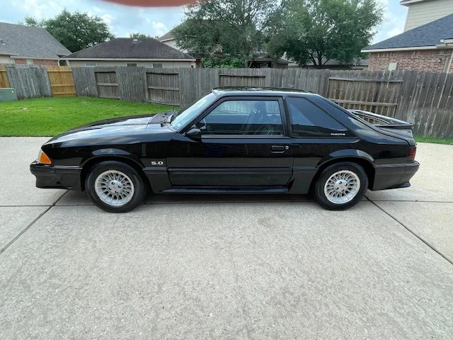 Ford-Mustang-gt-1990-Black-Black-15