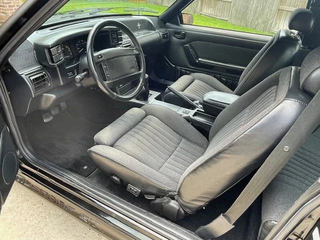 Ford-Mustang-gt-1990-Black-Black-19