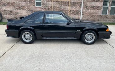 Ford-Mustang-gt-1990-Black-Black-2