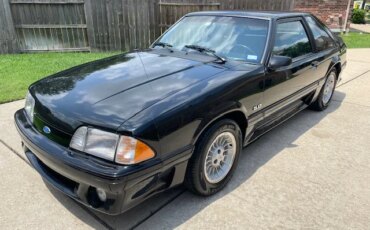 Ford-Mustang-gt-1990-Black-Black