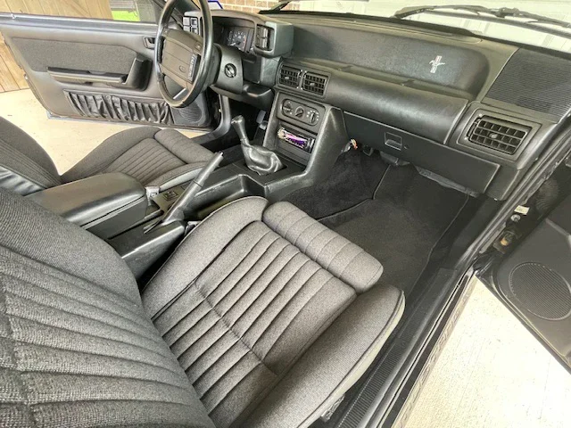 Ford-Mustang-gt-1990-Black-Black-52