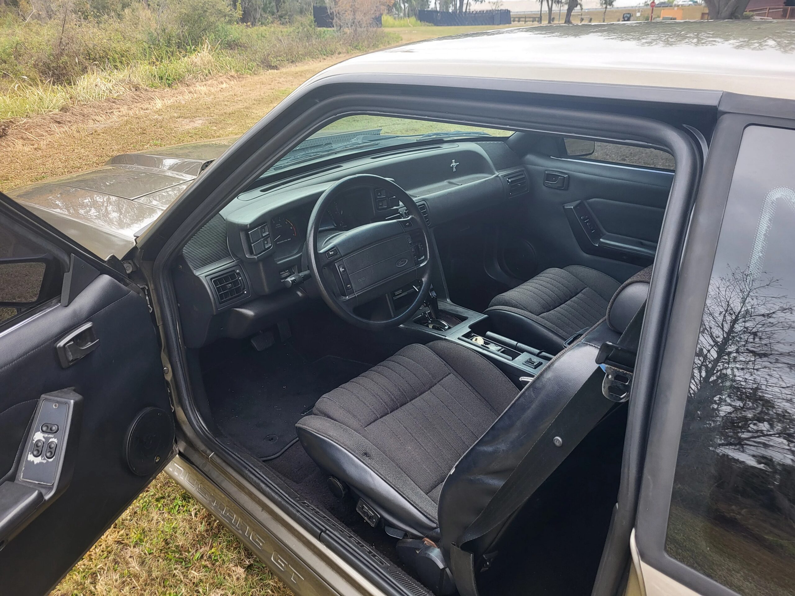 Ford-Mustang-gt-1991-Black-13