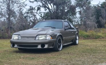 Ford-Mustang-gt-1991-Black