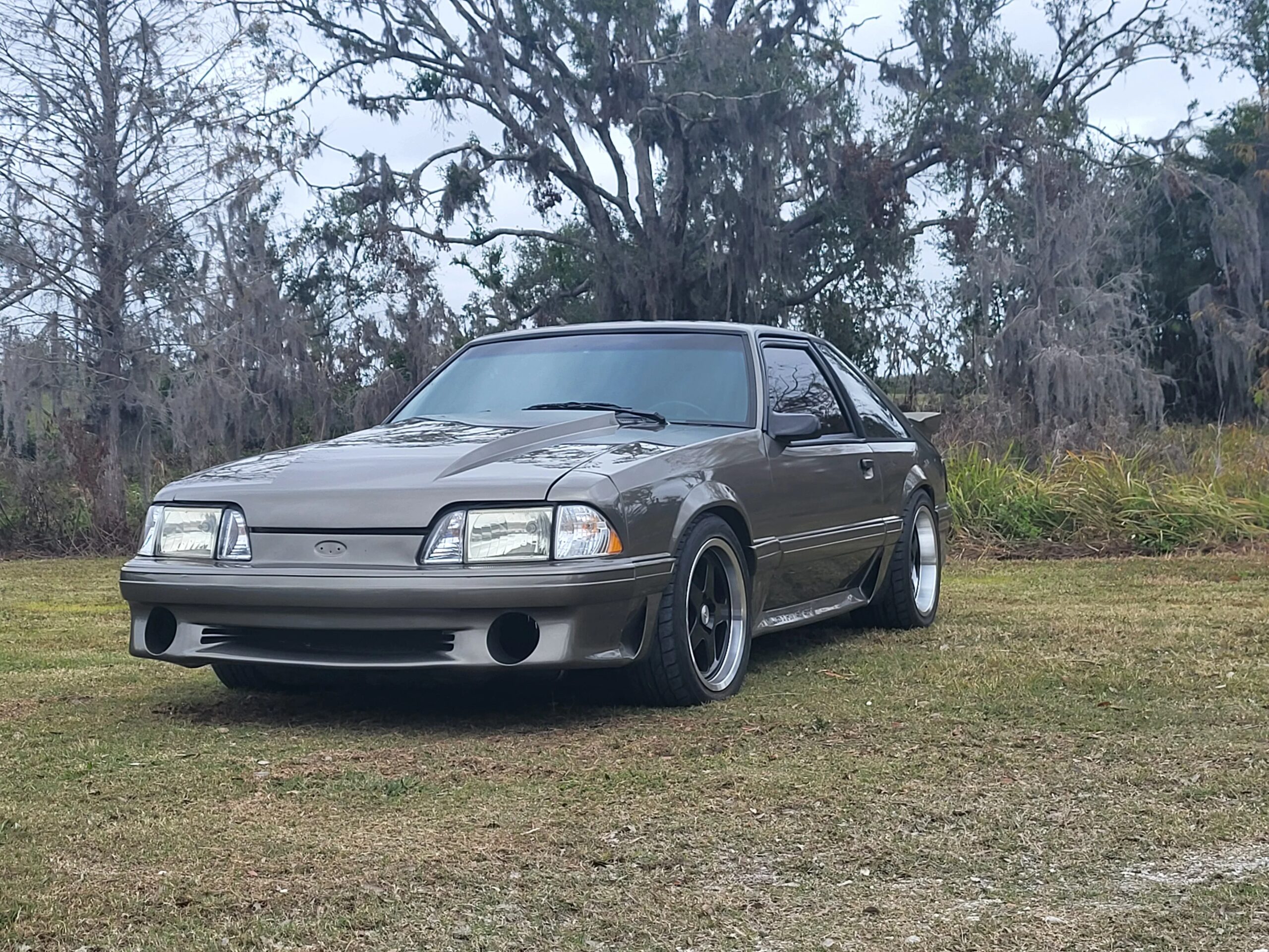 Ford-Mustang-gt-1991-Black