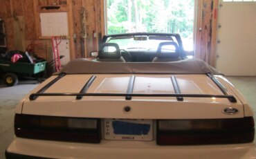 Ford-Mustang-gt-convertible-1985-White-Gray-7