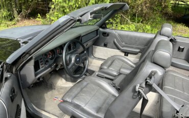 Ford-Mustang-gt-convertible-1986-Black-Gray